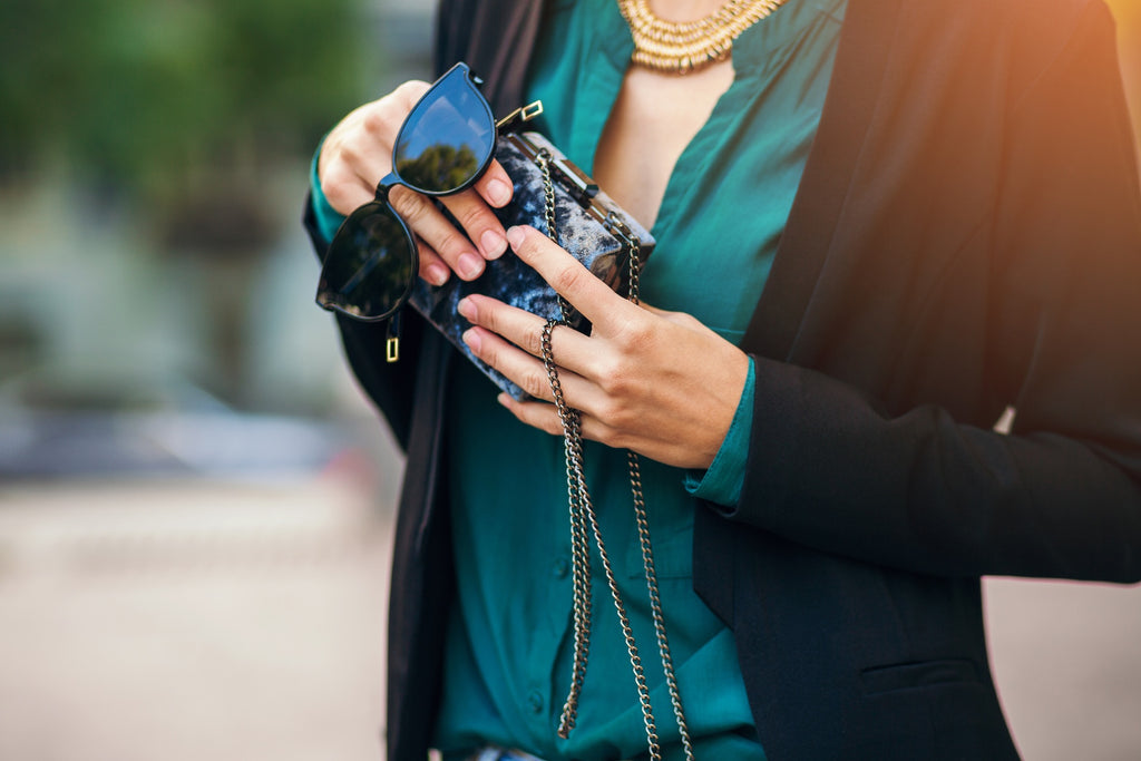 Accessorising 101: Elevate Any Outfit with the Right Accessories