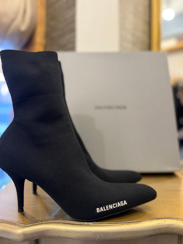 Balenciaga Black stretchy pull-on Shoe Boots Size 38.5