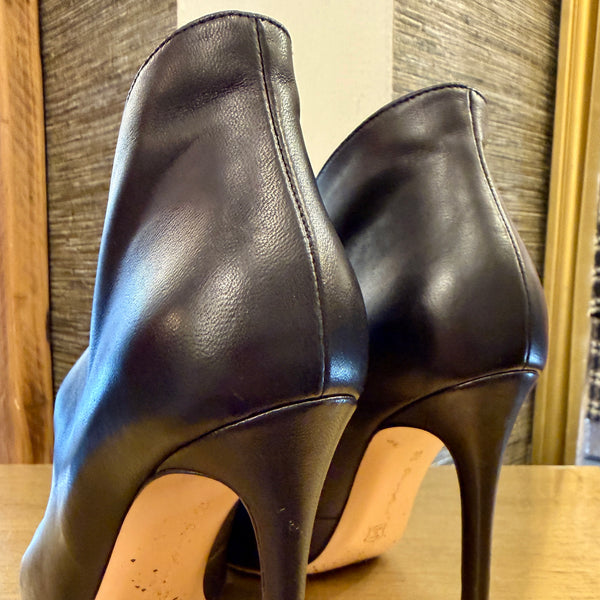 Gianvito Rossi Black Leather Peep-Toe Shoe Boots Size 38.5