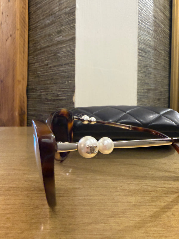 Chanel 5340 sunglasses