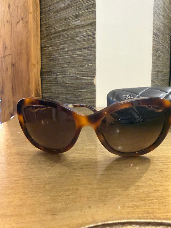 Chanel 5340 sunglasses