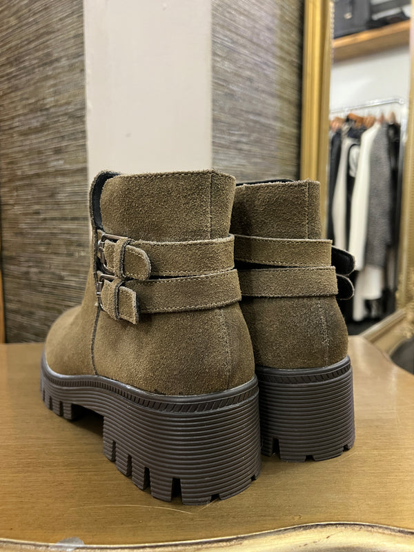Moda in pelle khaki ankle boots 40