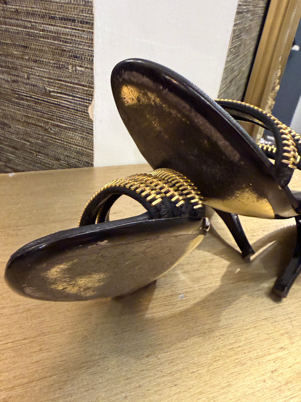 Burberry Zip heels size 40