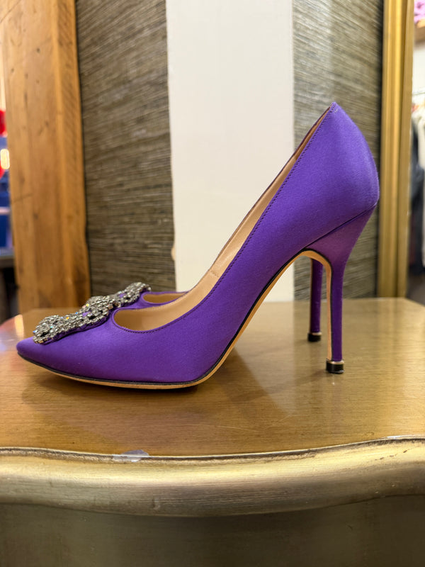 Monolo Blahnik purple heels size 38.5