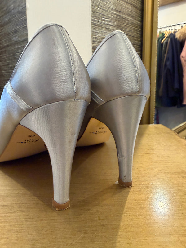 Rainbow silver shoes size 6.5