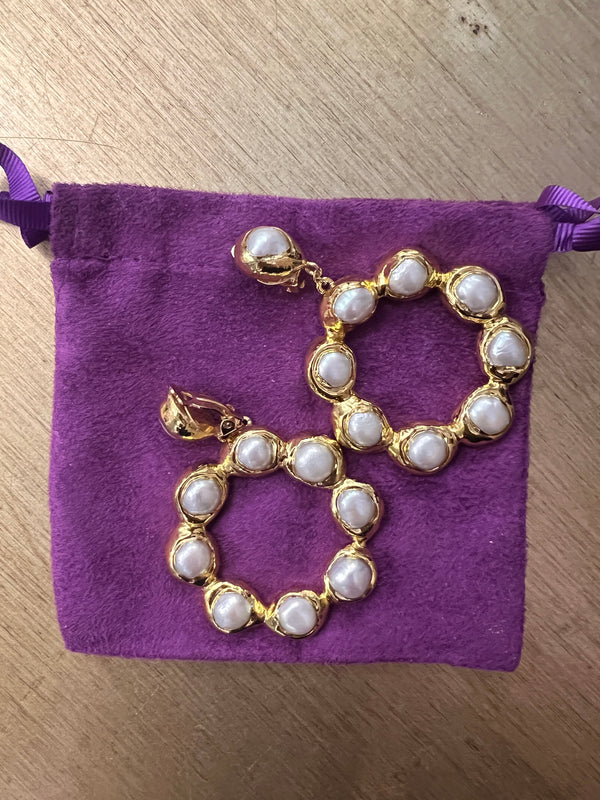 Clip on gold/pearl earrings