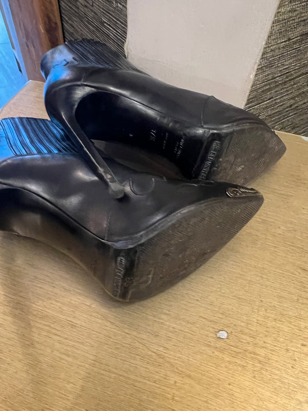 YSL black cowboy ankle boots 37.5