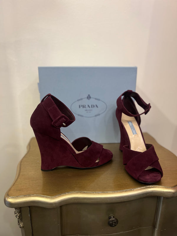 Prada Berry Suede heels size 40