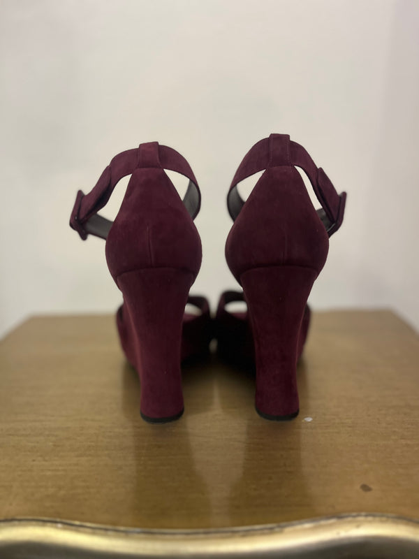 Prada Berry Suede heels size 40