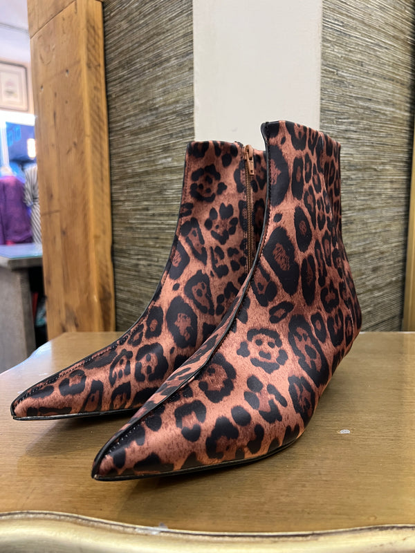 Topshop leopard fabric boots 6