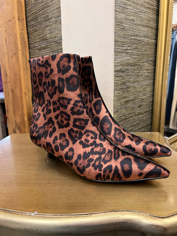 Topshop leopard fabric boots 6