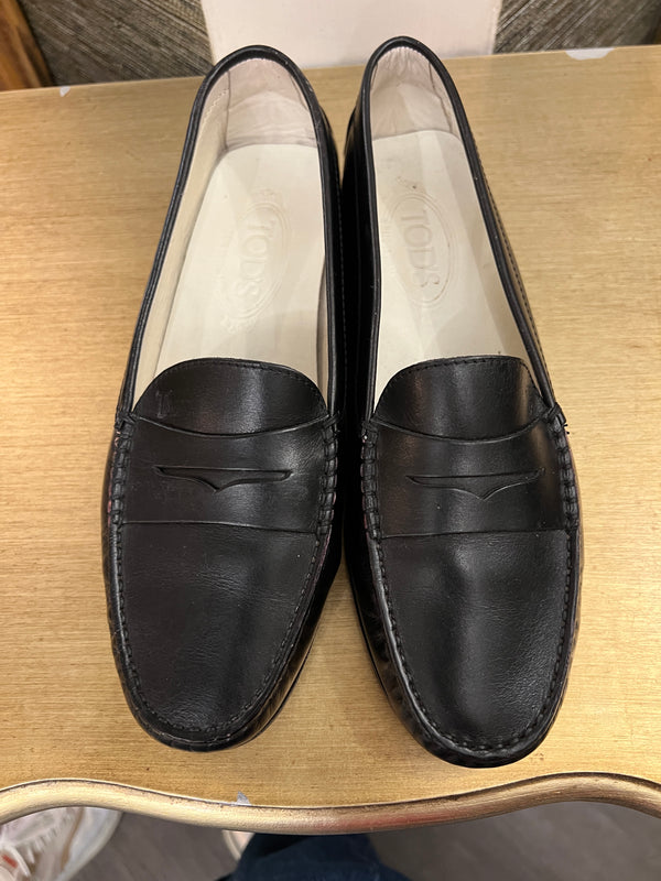 Todds black loafers size 38