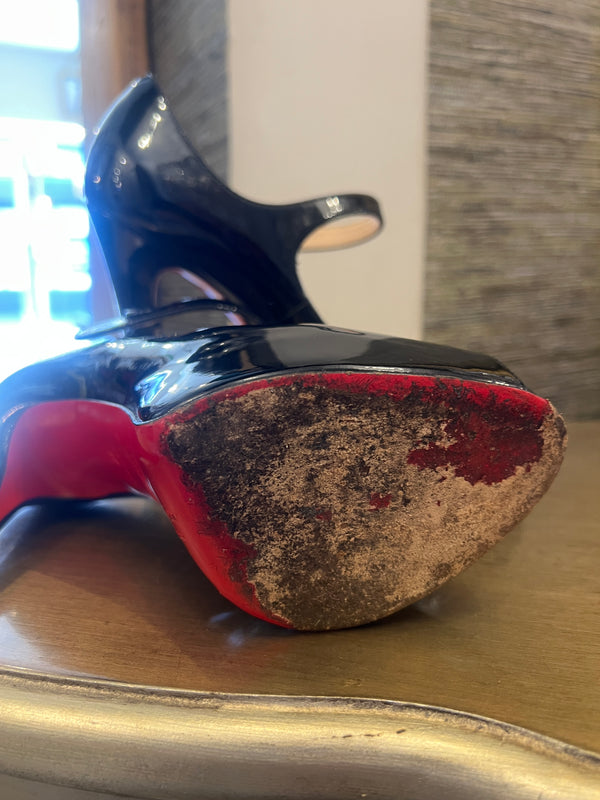 Louboutin Black patent open toe size 37