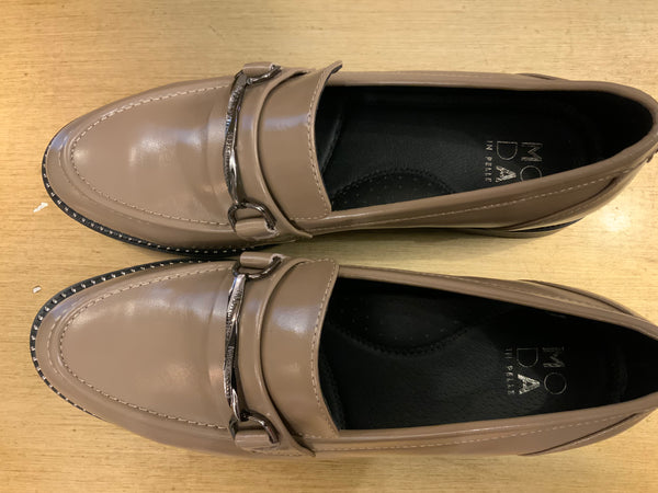 Moda in Pelle Olive green leather loafer size 39