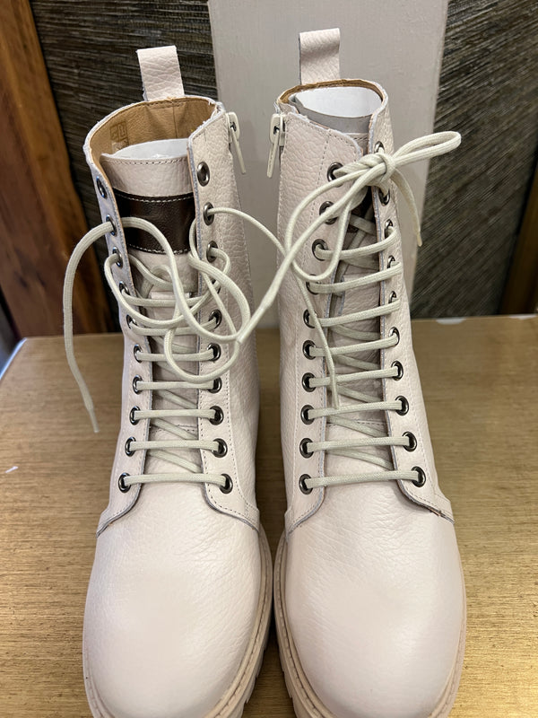 Mint Velvet Cream boots size 4