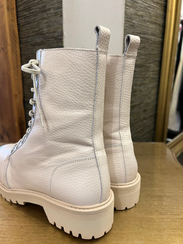 Mint Velvet Cream boots size 4