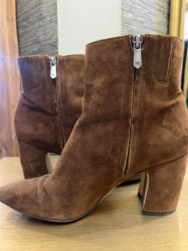 Sam Elderman Brown suede ankle boots size 40
