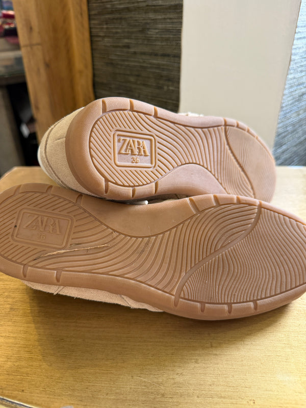 Zara Nude trainers size 4