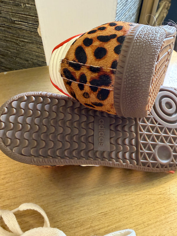 Adidas leopard trainers size 4