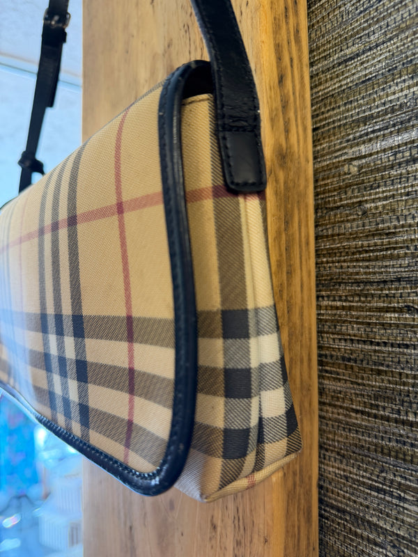 Burberry Nova Check shoulder bag