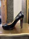 Louboutin patent pump 39