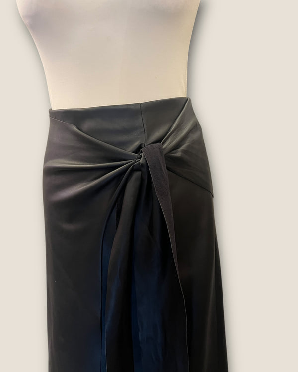 Mint velvet black faux leather skirt size 16