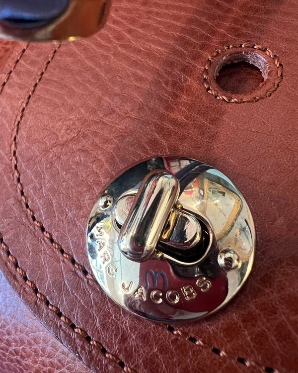 Marc Jacobs tan leather shoulder handbag