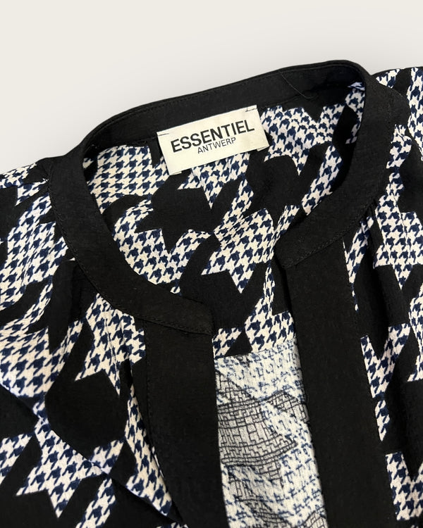 Essential Antwerp black/white top size 10
