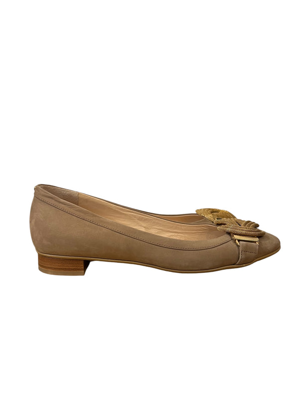 Russell and Bromley beige pumps 7/40