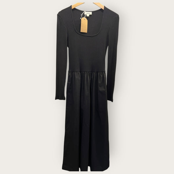 Soaked black dress size Large