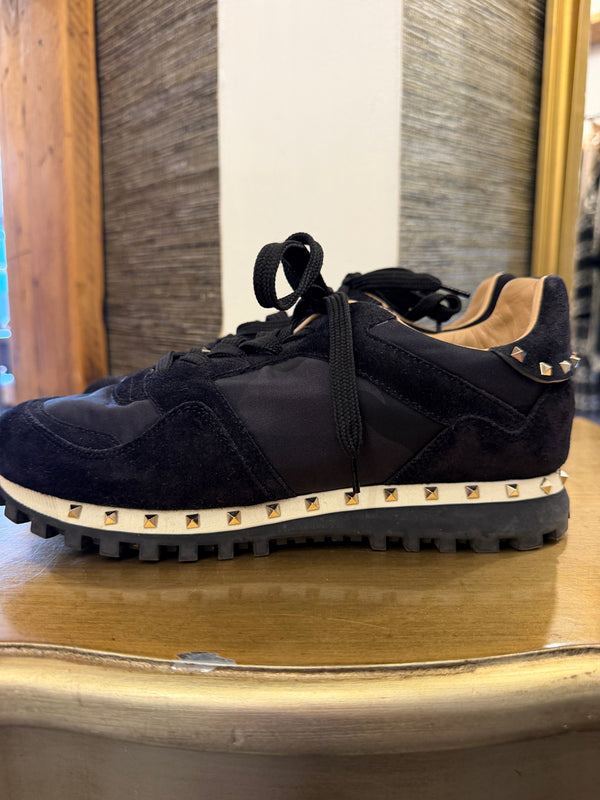 Valentino Garavani black rockstud suede camo size 38.5