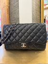 Chanel Jumbo Classic flap - black lambskin leather