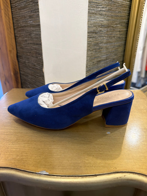 Parodox blue shoes size 8