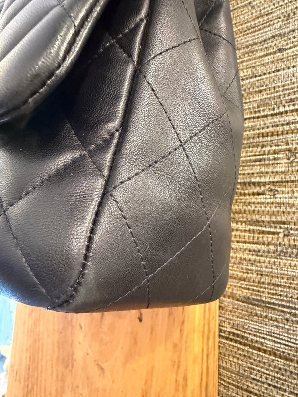 Chanel Jumbo Classic flap - black lambskin leather