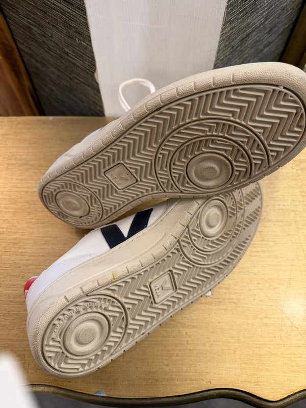 Vega white, red/navy trainers size 7