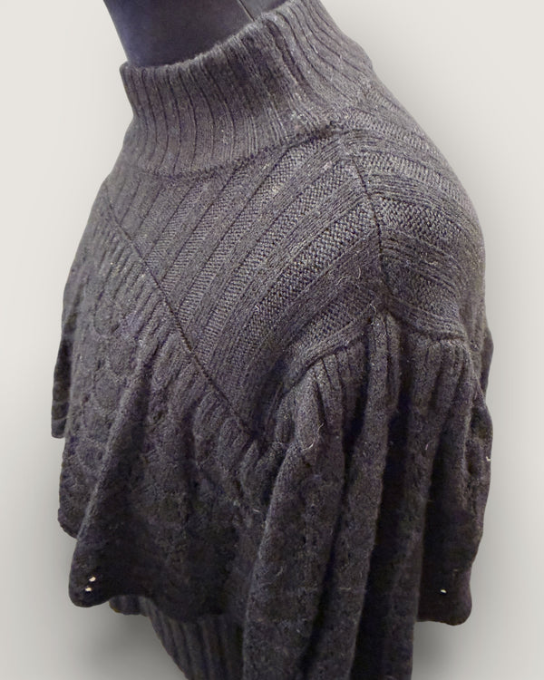 Hayley Menzies black lace knit Size small