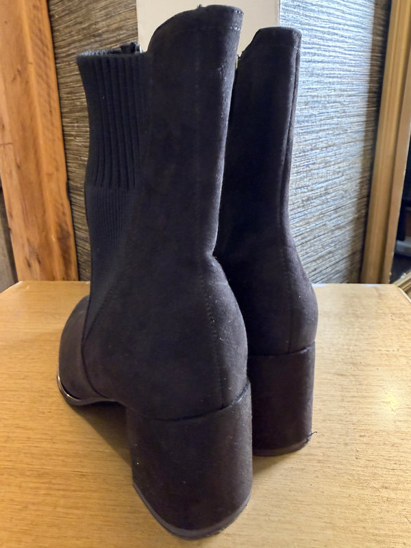 Marco Tozzi black faux suede boots size 37
