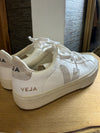 Vega Natural trainer size 37
