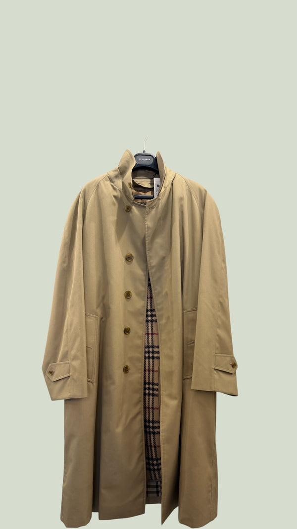Burberry unisex mac size 48/14