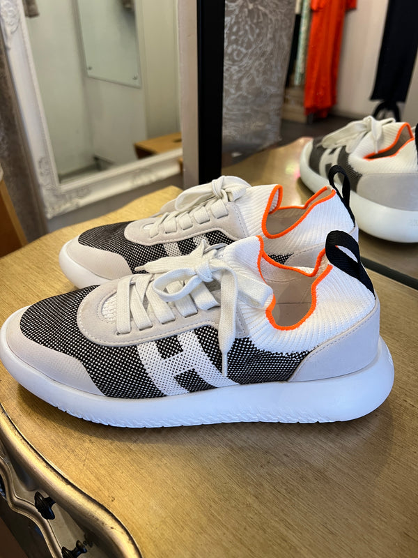 Hermes trainers size 6
