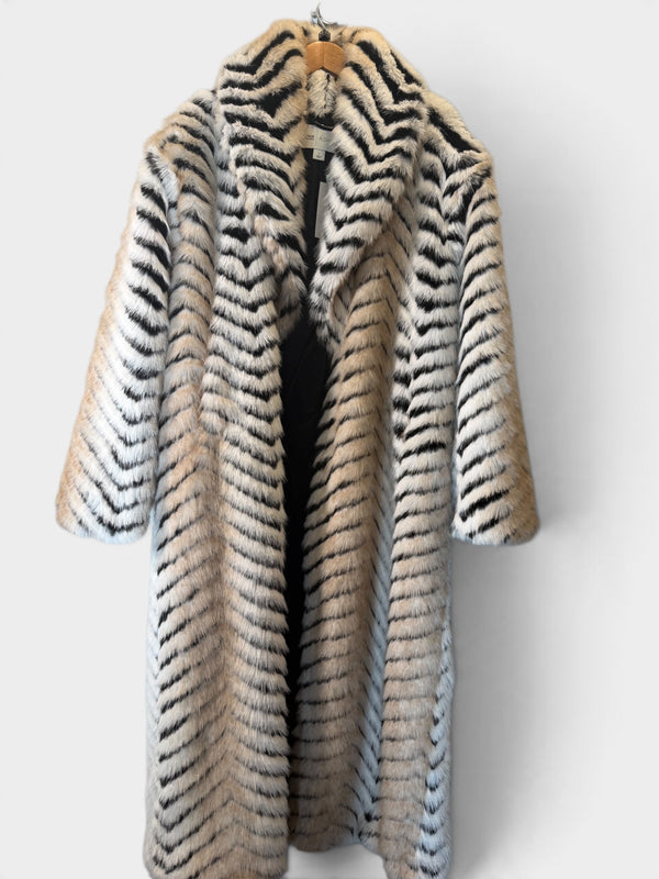 ASHISH faux fur coat size /m 2279