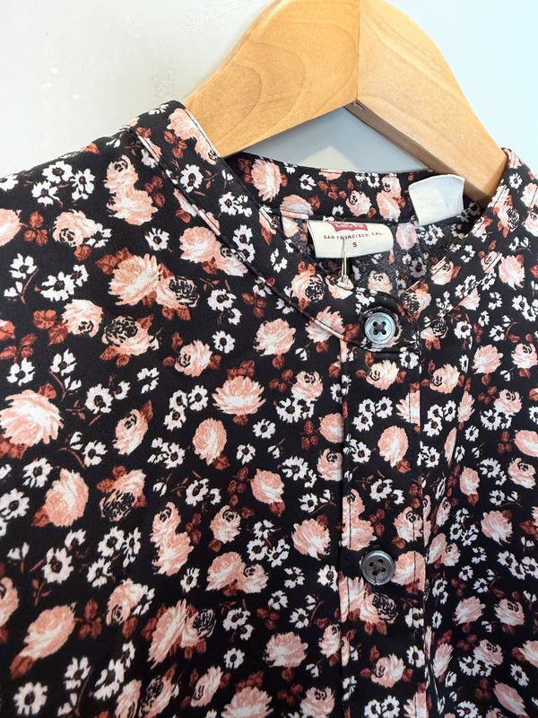 Levis black floral blouse size small
