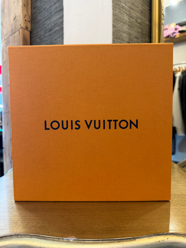 Louis Vuitton Alma BB handbag in Rose ballerine Monogram Vernis