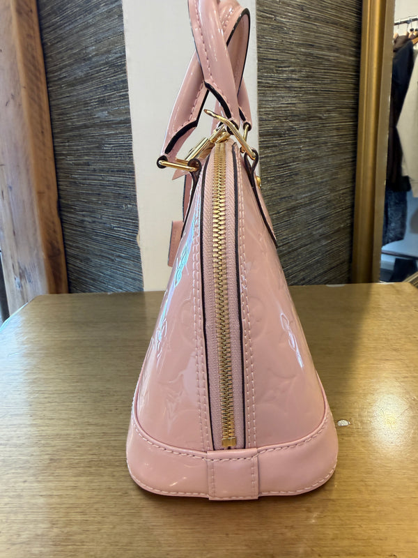 Louis Vuitton Alma BB handbag in Rose ballerine Monogram Vernis