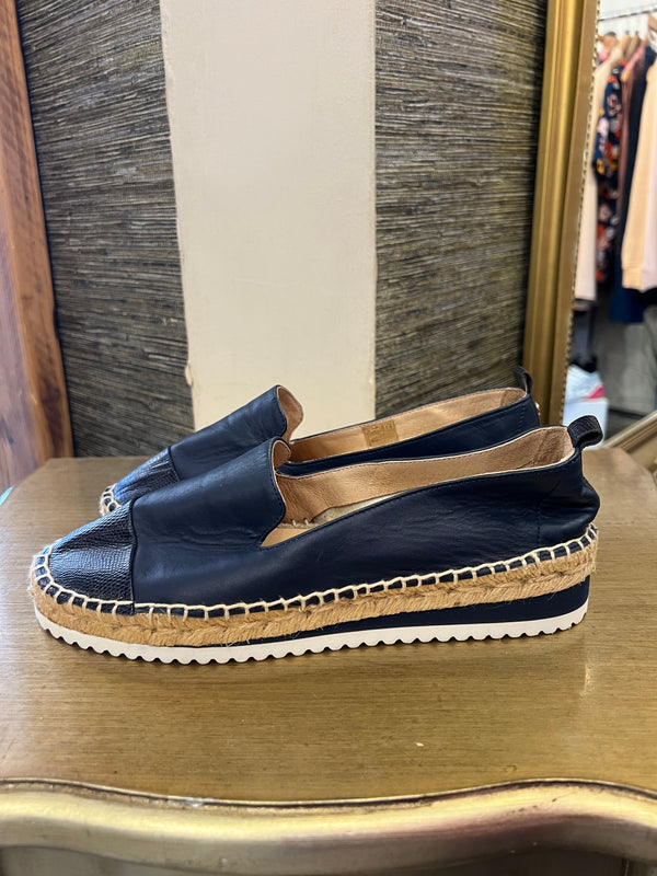 Dune navy shoes Size 6