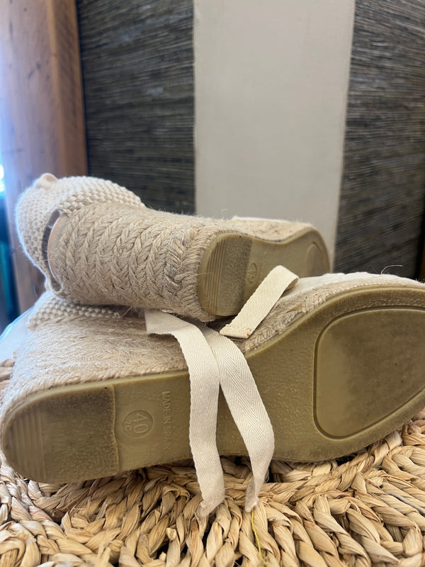 ‘In vogue’ cream espadrilles size 40
