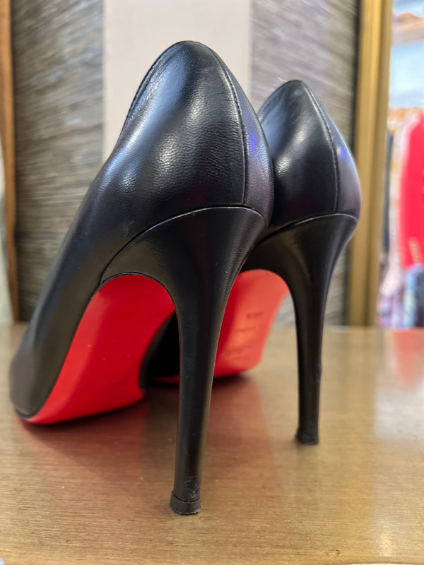 Black leather louboutin shoes 5.5