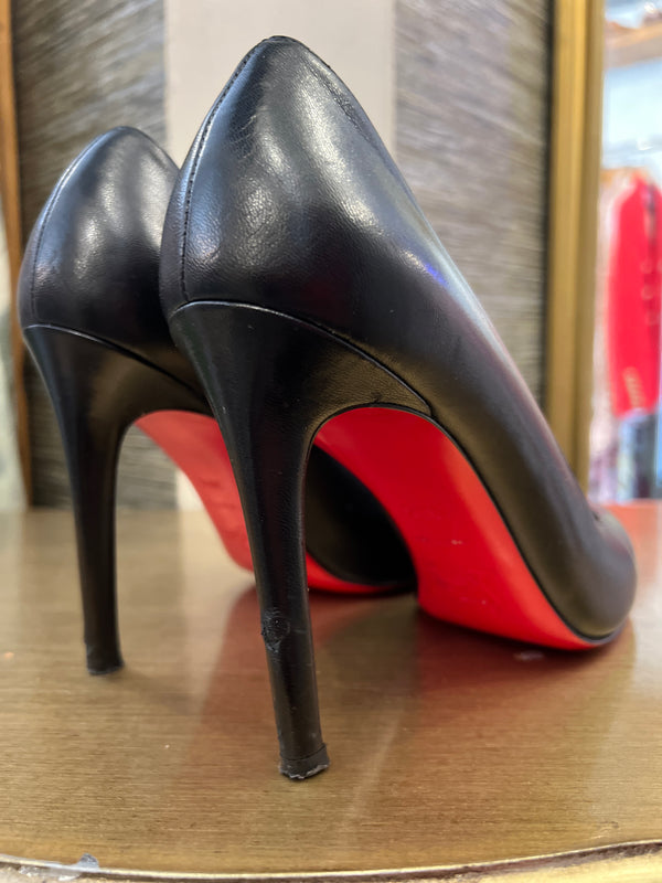 Black leather louboutin shoes 5.5