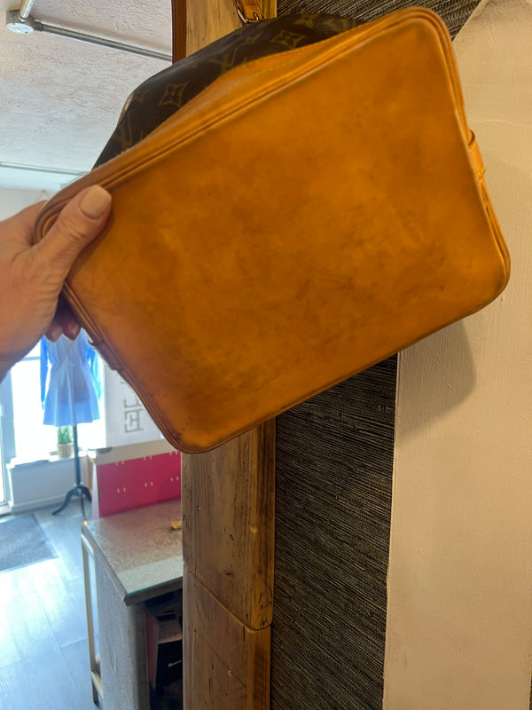 Louis Vuitton Noa bucket bag