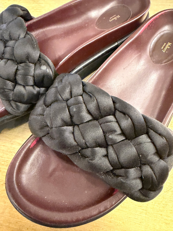 Mulberry black sliders size 39